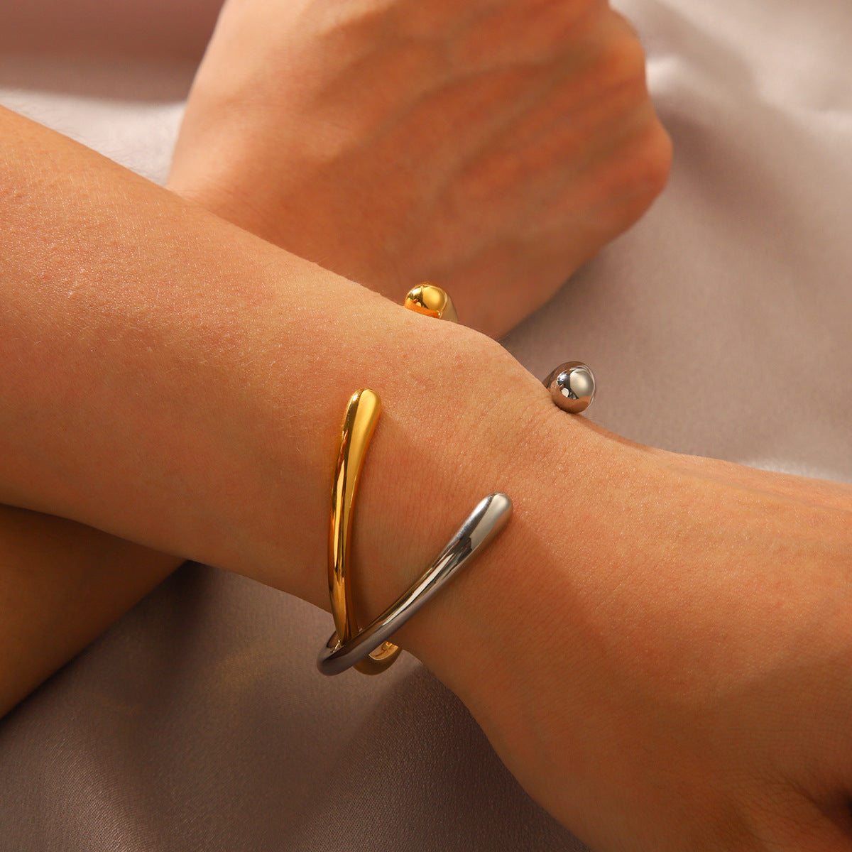 Lana Cuff Silver Bileklik